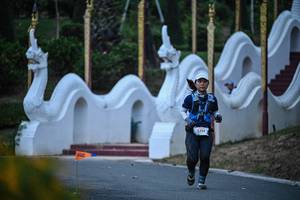 BIB: 5711
                            <button type="button" onclick="openModal(22509323)" class="btn btn-primary btn-sm float-right btn-popup" data-toggle="modal" data-target=".modal-high-quality">
                        <i class="fas fa-shopping-cart"></i> Add to Cart
                    </button>
                                            <button type="button" onclick="isThisMe(22509323, true)" class="btn btn-success btn-sm float-right btn-popup btn-isme hidden" data-toggle="tooltip" data-placement="bottom" title="นี่คือรูปของคุณใช่ไหม คลิกที่นี่เพื่อเอาเข้าอัลบั้ม">
                        <i class="fas fa-plus"></i> Add to album
                    </button>
                    <button type="button" onclick="isThisMe(22509323, false)" class="btn btn-warning btn-sm float-right btn-popup btn-isnotme hidden">
                        <i class="fas fa-ban"></i> Remove from album
                    </button>